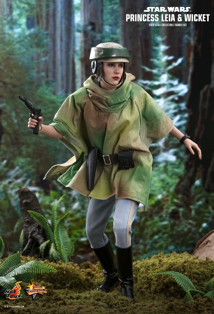 Princess Leia & Wicket   Star Wars Episode VI: Return of the Jedi - Movie Masterpiece Series